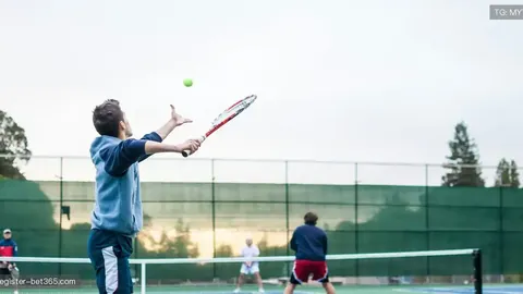 王曼昱／蒯曼在新加坡大满贯女双比赛中挺进八强